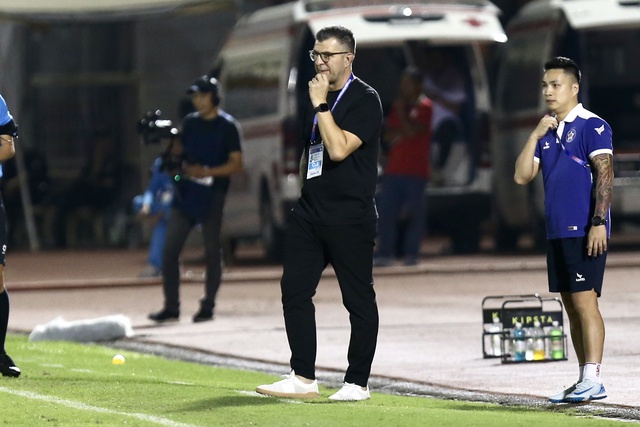 'Phù thủy' Roland giúp U.17 Việt Nam vươn đến đẳng cấp châu Á- Ảnh 1.