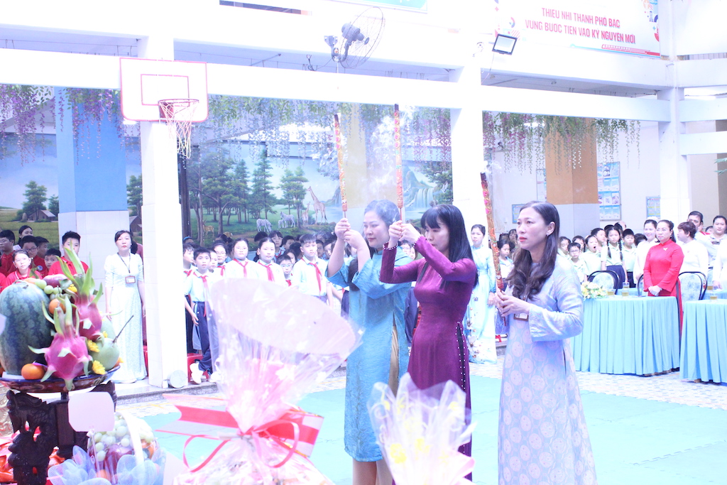 Bồi đắp lòng yêu nước cho học trò từ những điều bình dị - Ảnh 4.