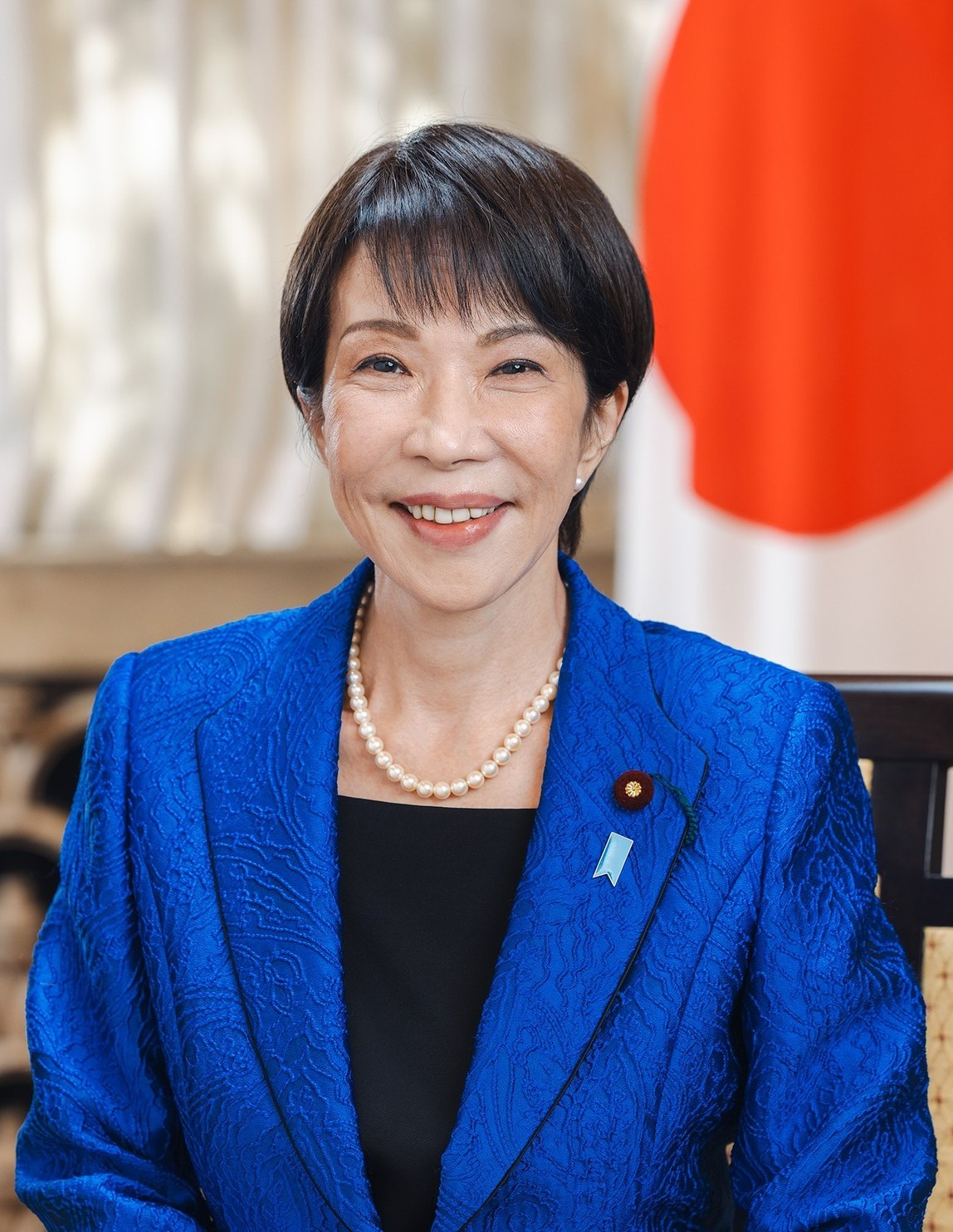 Ritratto_ufficiale_di_Sanae_Takaichi,_Primo_Ministro_del_Giappone_(HD).jpg