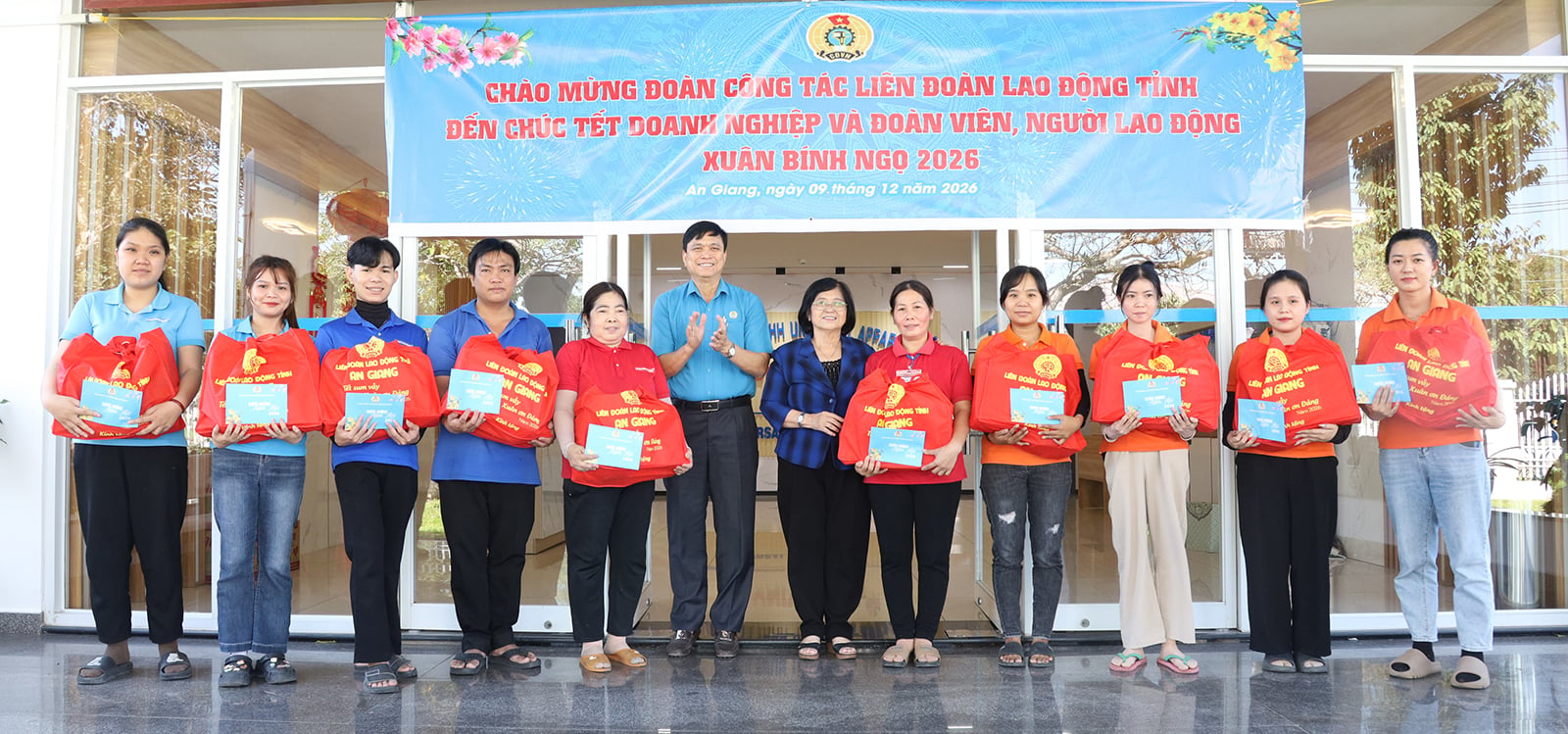 Chăm lo người lao động bằng việc làm cụ thể