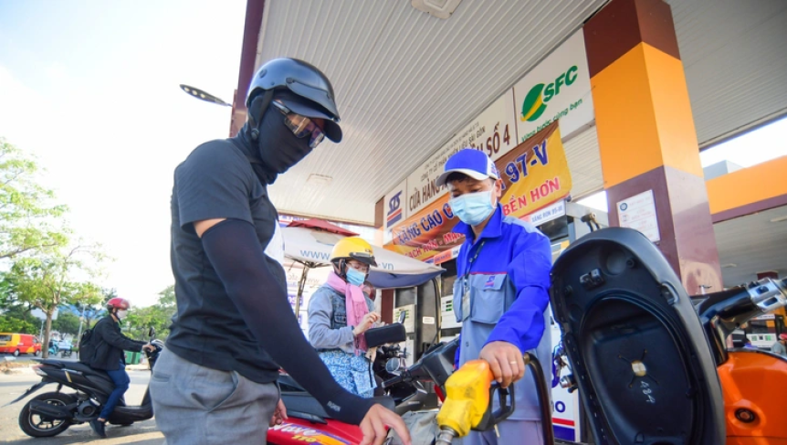 Het Ministerie van Industrie en Handel past de benzine- en dieselprijzen aan in aanloop naar de fees