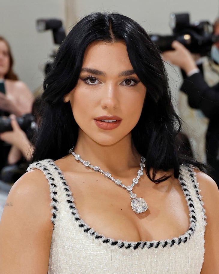 Met gala - Ảnh 1.
