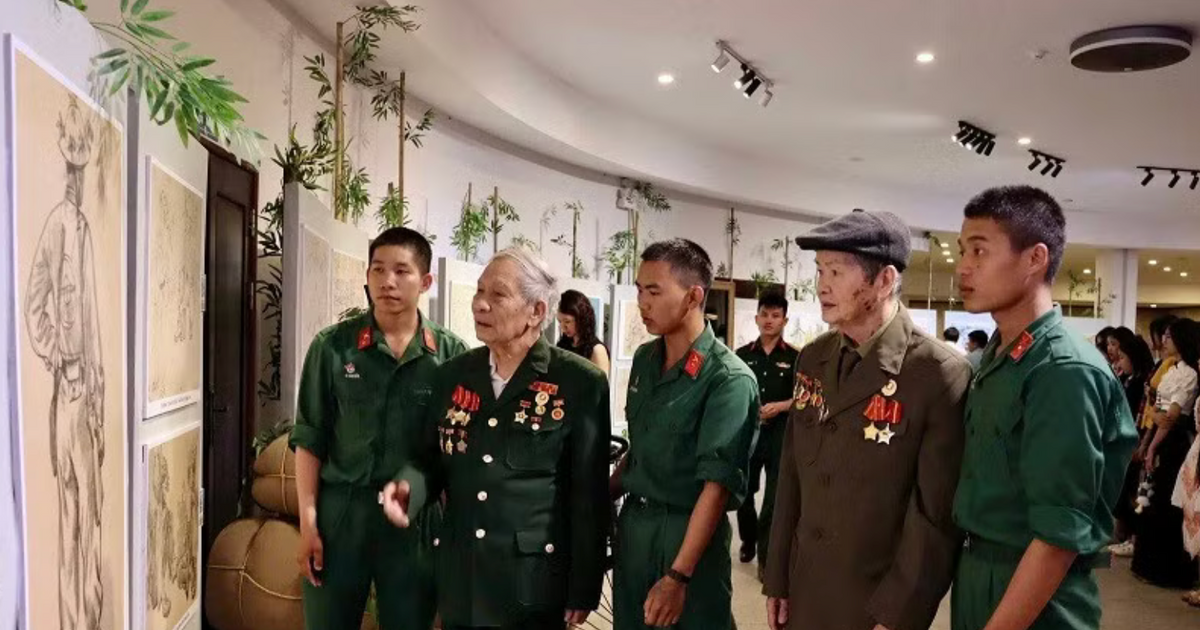 戦場のスケッチから感じる歴史の脈動