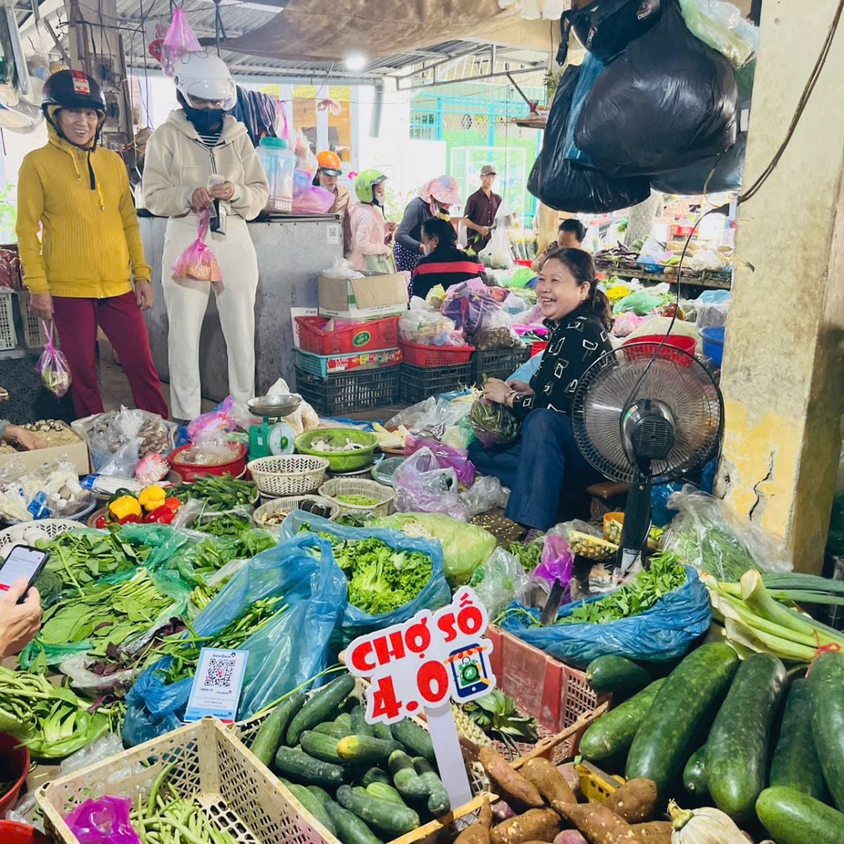 ពី Từ “đại sứ số” đến “chợ số”, đưa công nghệ vào từng nếp sống- Ảnh 1.