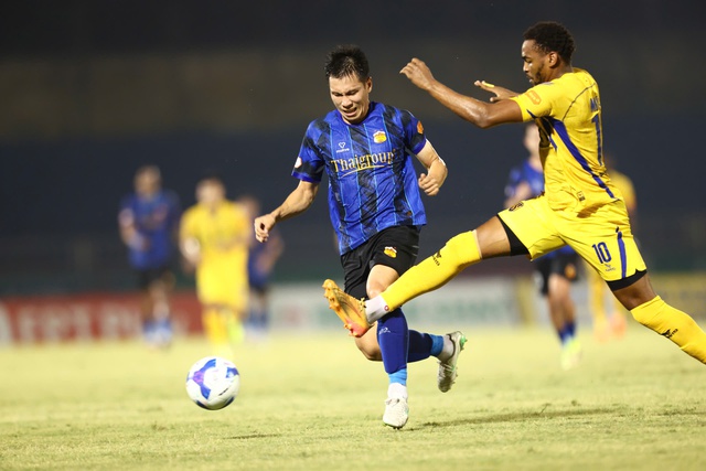 Những đội phán quyết cuộc đua trụ hạng V-League: Bất ngờ có... HAGL- Ảnh 1.