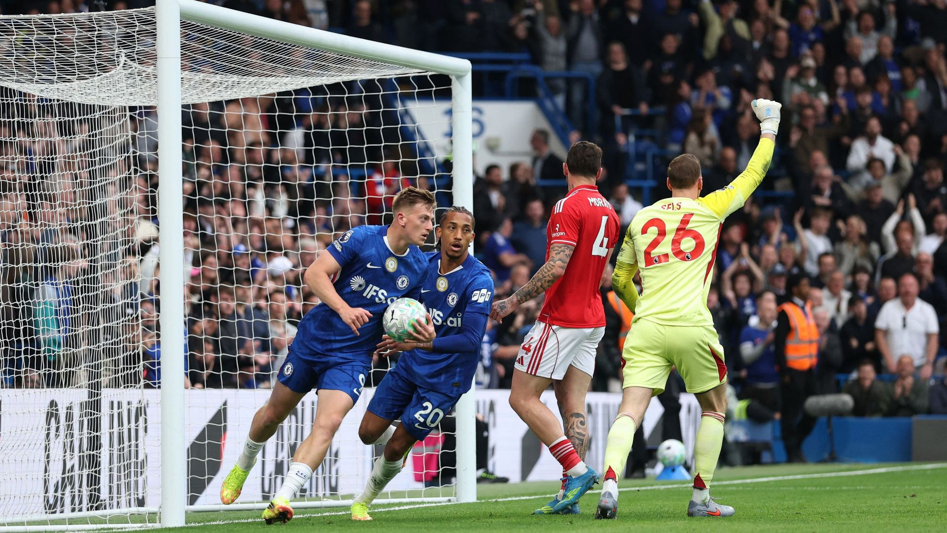 resources_premierleague_pulselive_com 2026 05 04T154504Z_2110278967_UP1EM5417R2BF_RTRMADP_3_SOCCER ENGLAND CHE NFO.jpg