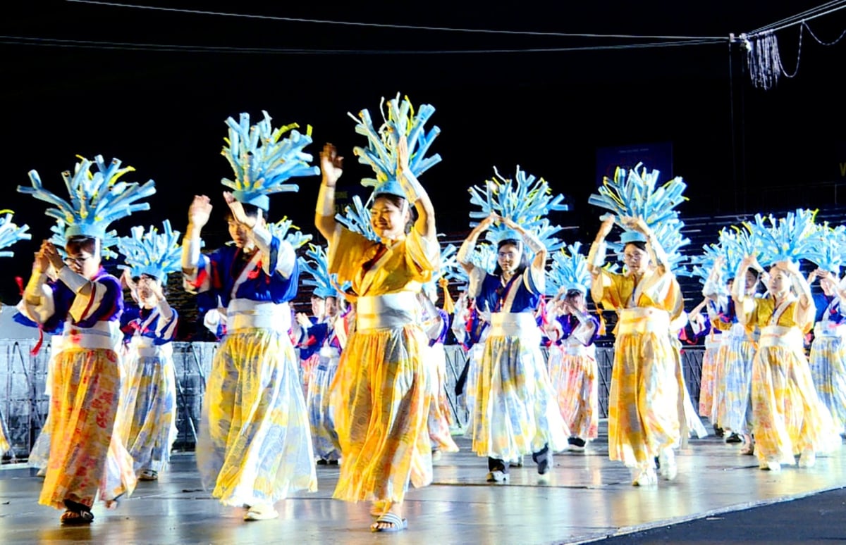 Rực rỡ sắc màu Carnaval Hạ Long 2026- Ảnh 1.