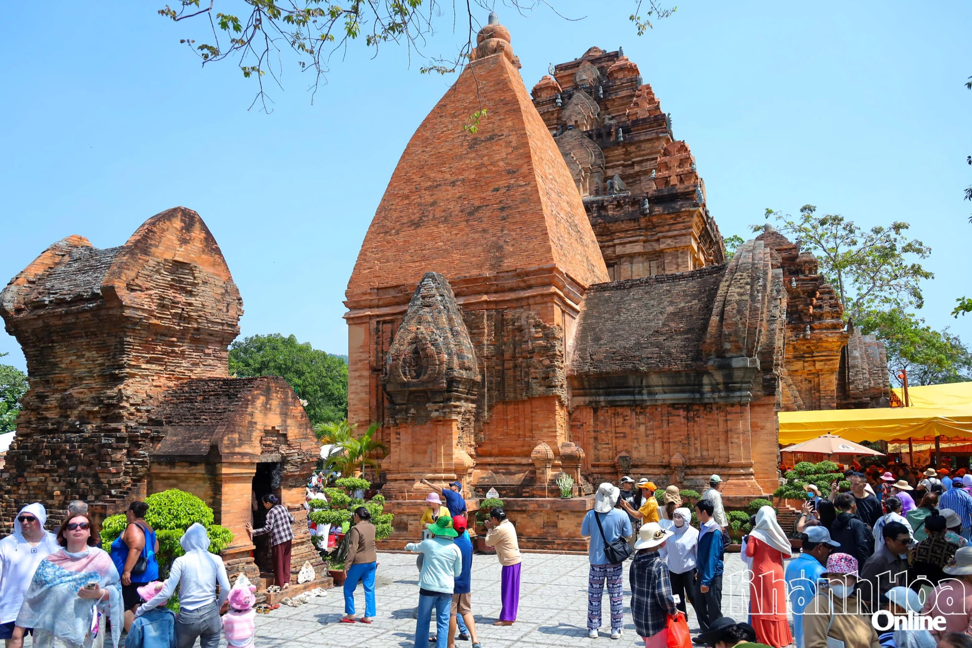 Khu di tích quốc gia đặc biệt Tháp Bà Pô Nagar - nơi diễn ra Lễ hội Tháp Bà Pô Nagar.