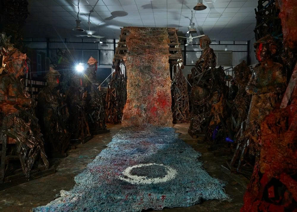 Seidenraupen in die internationale Kunstszene bringen. Đưa tằm đến không gian nghệ thuật quốc tế