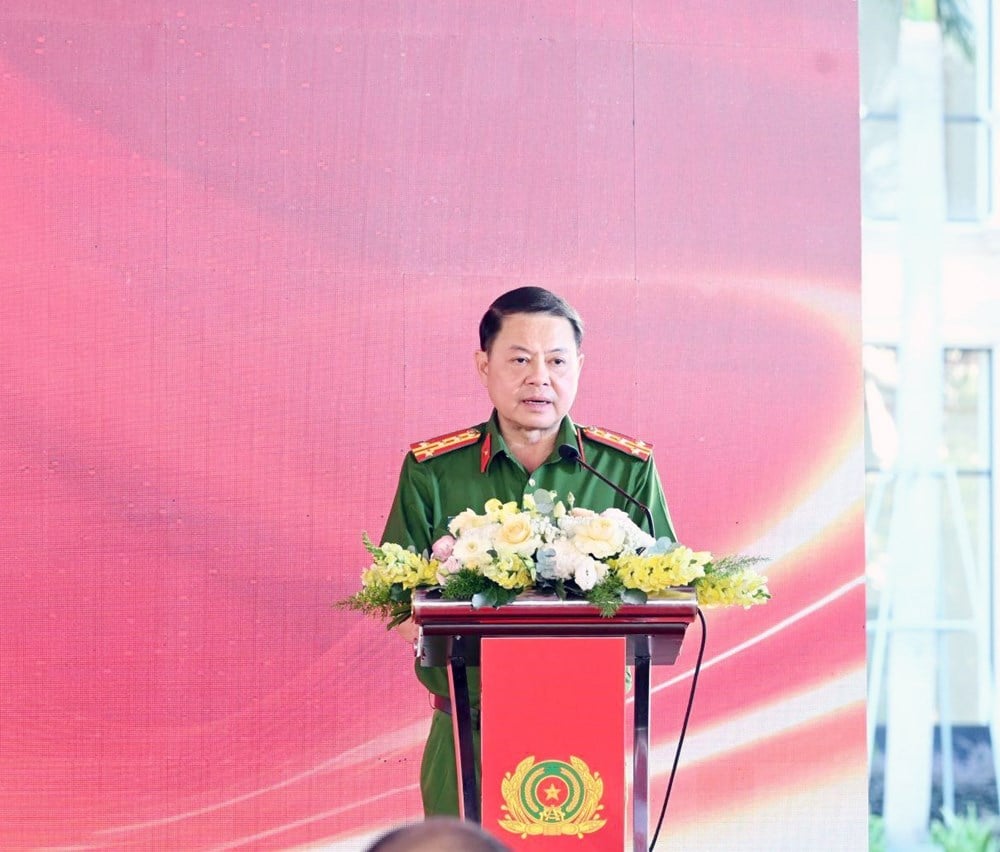 ประชาชนในนครโฮจิมินห์ต่างตั้งตารอที่จะได้สัมผัสประสบการณ์สถานีพลเมืองดิจิทัล - ภาพที่ 3