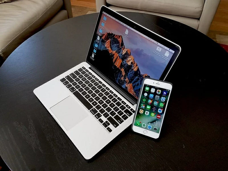 Durchgesickerte Informationen lassen vermuten, dass das iPhone Ultra und das MacBook Ultra immer konkreter werden. Những thông tin rò rỉ cho thấy iPhone Ultra và MacBook Ultra đang dần trở nên rõ ràng hơn.