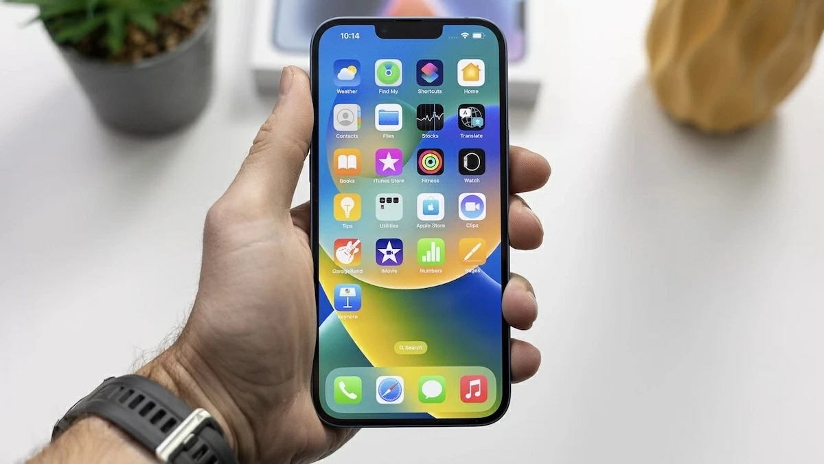 애플은 이 디스플레이 기술을 '리퀴드 글래스 디스플레이'라고 부를 수도 있습니다. Apple có thể đặt tên công nghệ màn hình này là Liquid Glass Display.