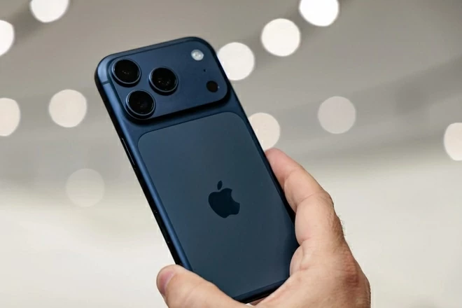 Das iPhone 18 Pro kann insbesondere die Blendenanpassung simulieren. Điểm đáng chú ý là iPhone 18 Pro có thể mô phỏng khả năng điều chỉnh khẩu độ.