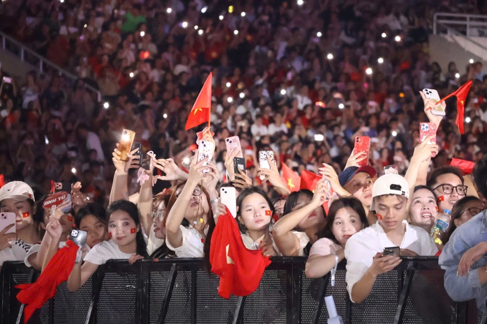 40.000 khán giả lan tỏa mạnh mẽ tinh thần tự hào dân tộc - Ảnh 17.