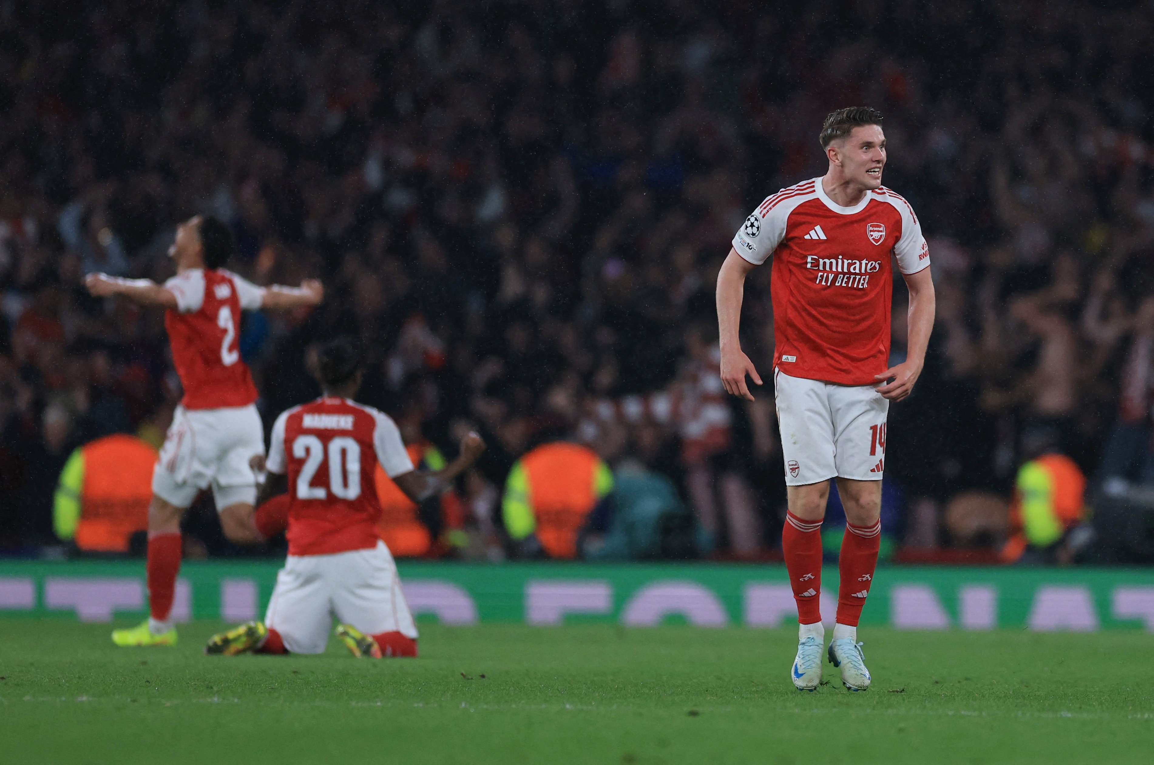 อาร์เซนอล รูปที่ 4 Arsenal anh 4