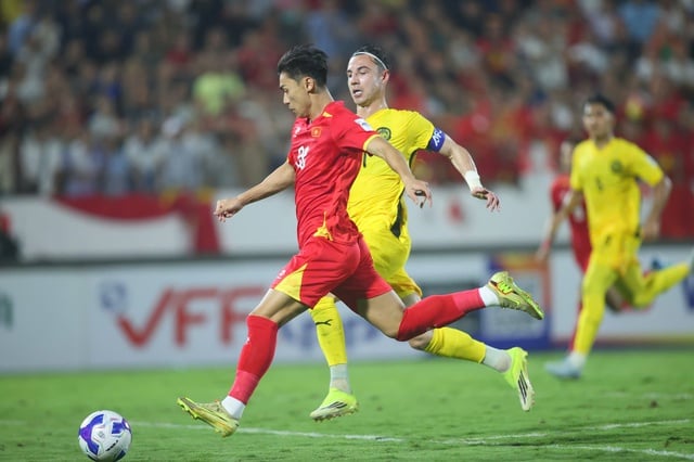 Coach Tan Cheng Hoe is haunted by Malaysia's head-to-head record against Vietnam, where they suffered complete defeats - Photo 2.