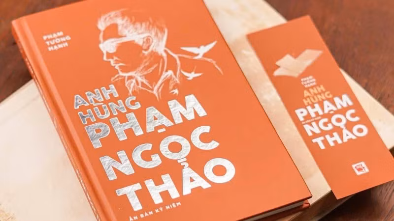 Édition commémorative « Héros Pham Ngoc Thao ».