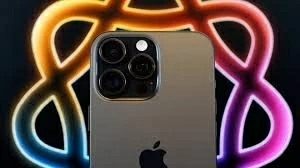 اپل همچنین در iOS 27 در حال گسترش سایر ویژگیهای هوشمند است. Apple cũng đang mở rộng các tính năng thông minh khác trên iOS 27.