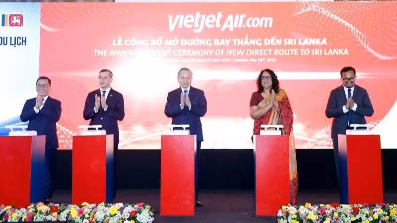 ក្រុមហ៊ុនអាកាសចរណ៍ Vietjet បានប្រកាសជាផ្លូវការអំពីផ្លូវហោះហើរត្រង់រវាងទីក្រុងហូជីមិញ និងកូឡុំបូ នៅក្នុងវេទិកាសហប្រតិបត្តិការពាណិជ្ជកម្ម វិនិយោគ និងទេសចរណ៍វៀតណាម-ស្រីលង្កា ក្រោមវត្តមានរបស់លោក តូ ឡាំ អគ្គលេខាធិការ និងជាប្រធានរដ្ឋ។