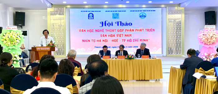 ادبیات و هنر، نظام ارزشی ویتنام را شکل میدهند - عکس ۱. Văn học nghệ thuật kiến tạo hệ giá trị Việt Nam - Ảnh 1.