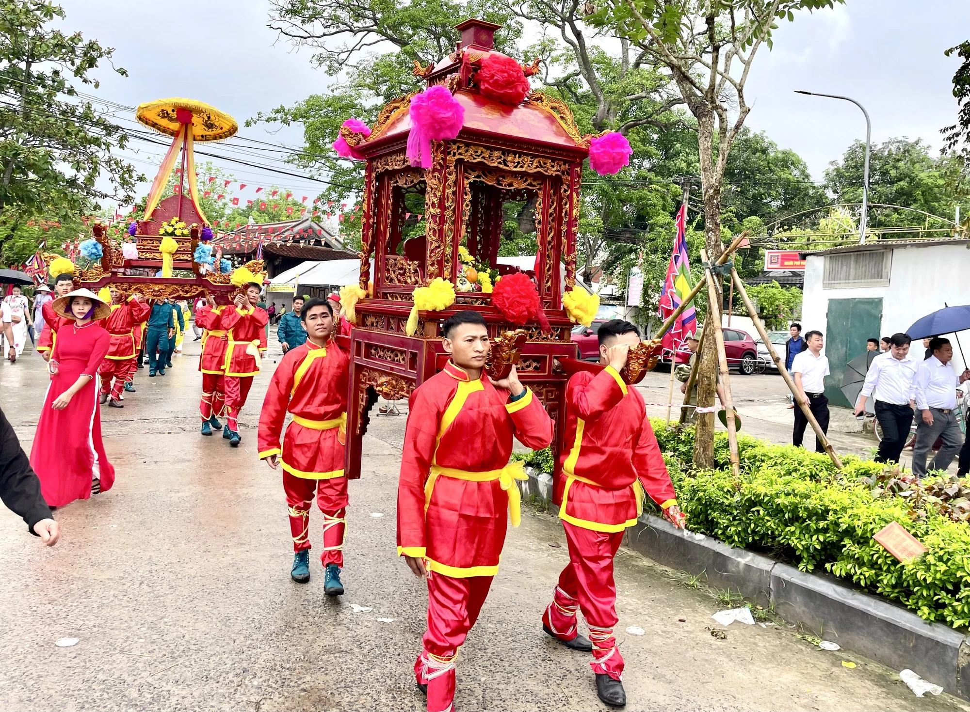 เทศกาลฟู่หนี่ - สถานที่สำคัญทางวัฒนธรรมและประวัติศาสตร์ของจังหวัดดิงห์ฮวา