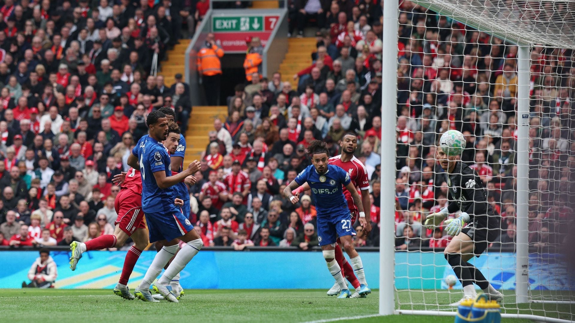 resources_premierleague_pulselive_com 2026 05 09T125116Z_526499110_UP1EM590ZPE23_RTRMADP_3_SOCCER ENGLAND LIV CHE (1).jpg