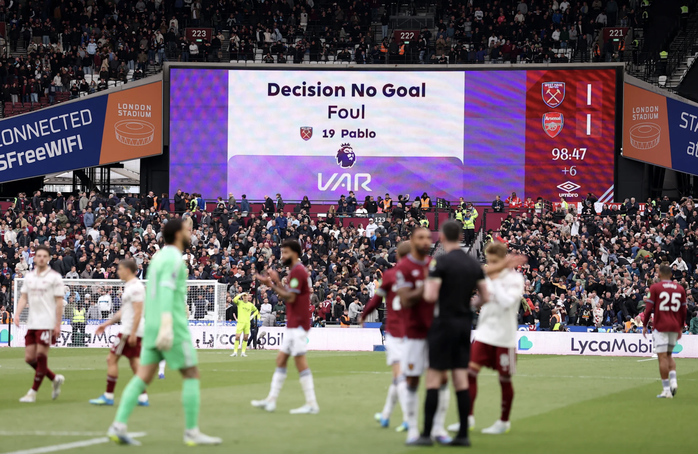 Arsenal thắng nghẹt thở West Ham, áp sát ngôi vô địch Premier League - Ảnh 6.