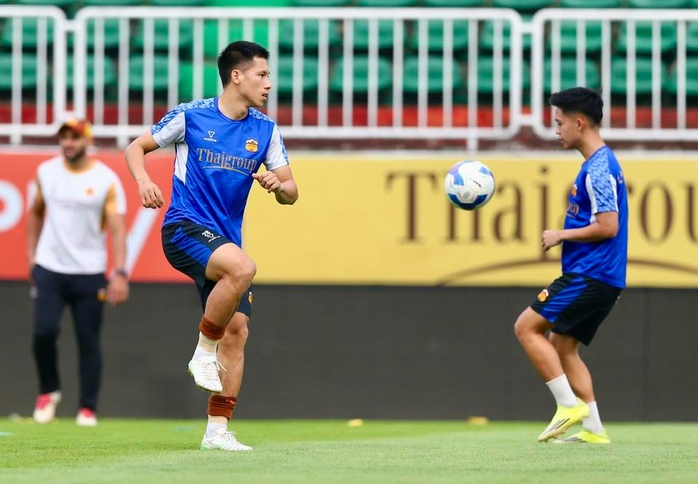 HAGL hụt chiến thắng trên sân nhà - Ảnh 1.