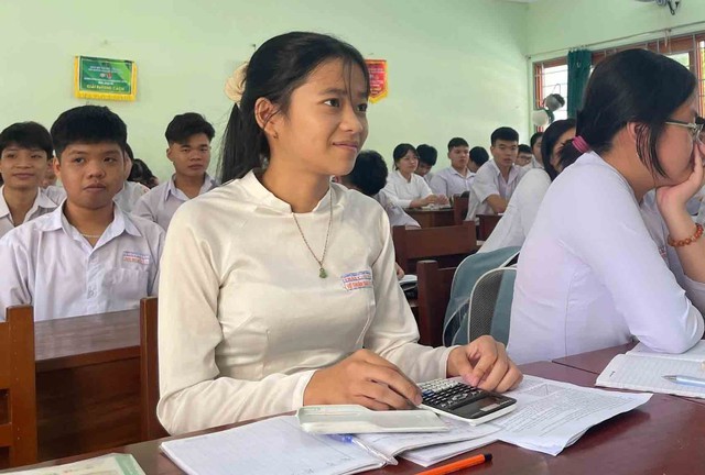 ការគាំទ្រសិស្សនៅក្នុងឃុំកោះឱ្យចូលរៀន - រូបថតទី 1។