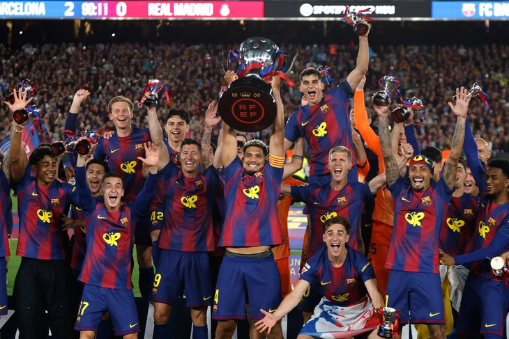 Đánh bại Real Madrid, Barcelona vô địch La Liga - Ảnh 1.