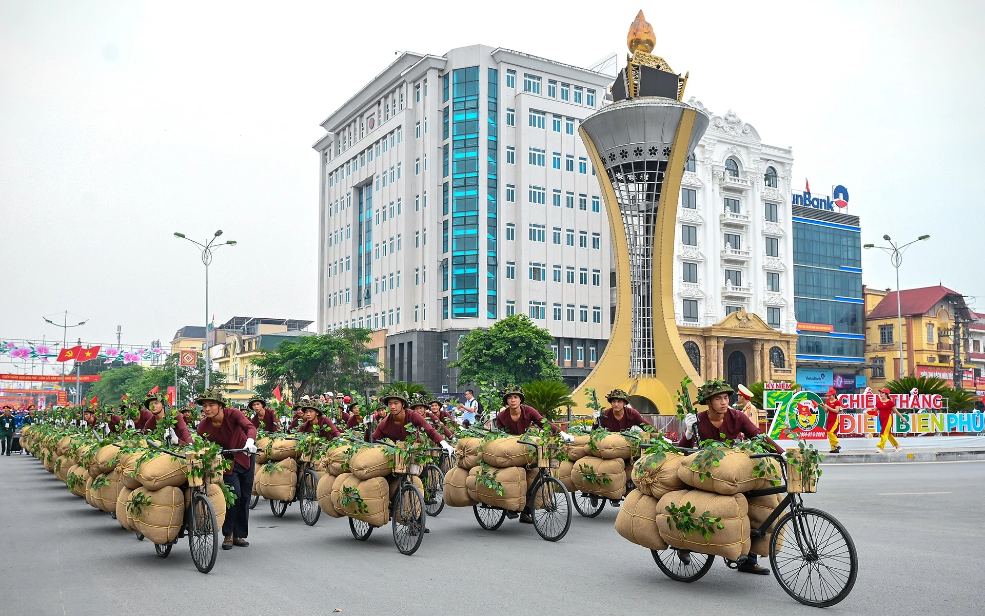 Photo 2 de Dien Bien Phu Dien Bien anh 2