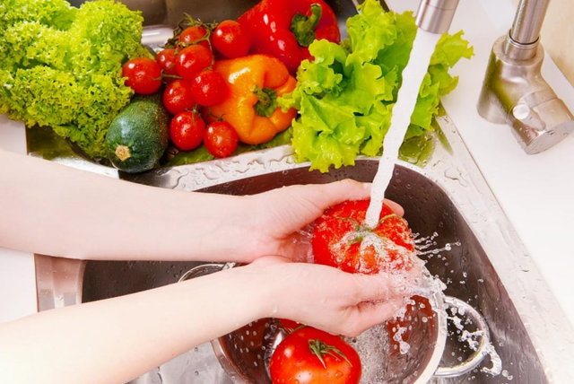 نکاتی برای انتخاب سبزیجات مفید برای بیماران سرطانی - عکس ۲. Mẹo lựa chọn rau củ tốt cho bệnh nhân ung thư - Ảnh 2.