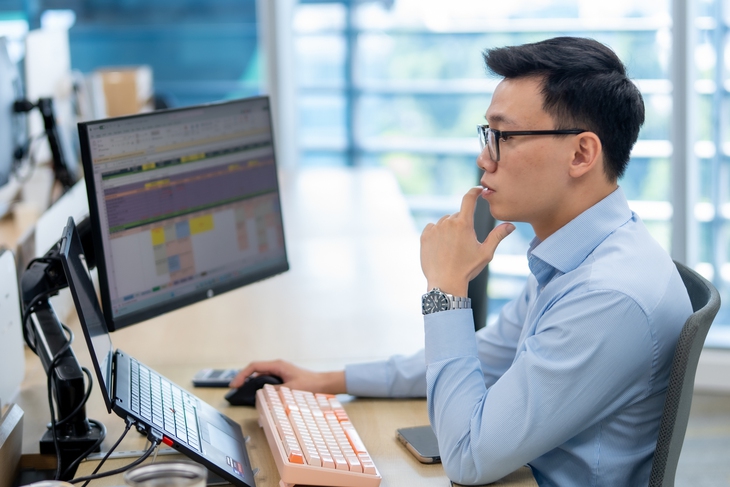 tembak ikan dengan senapan angin Saham sektor minyak dan gas mendorong VN-Index kembali di atas 1.900 poin, dengan saham STB naik mendekati harga tertinggi.