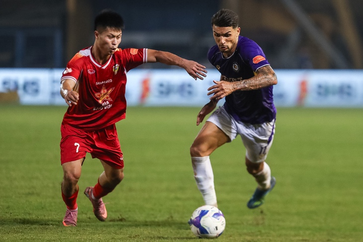Đỗ Hoàng Hên bị treo giò - Ảnh 1.