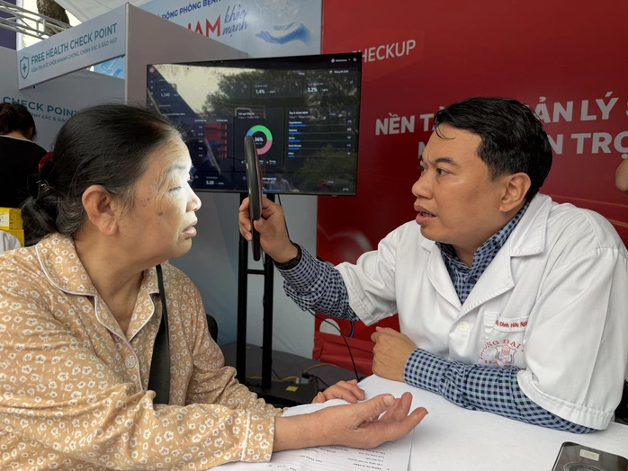 Người dân sẽ được khám sức khỏe định kỳ hoặc khám sàng lọc miễn phí hằng năm.