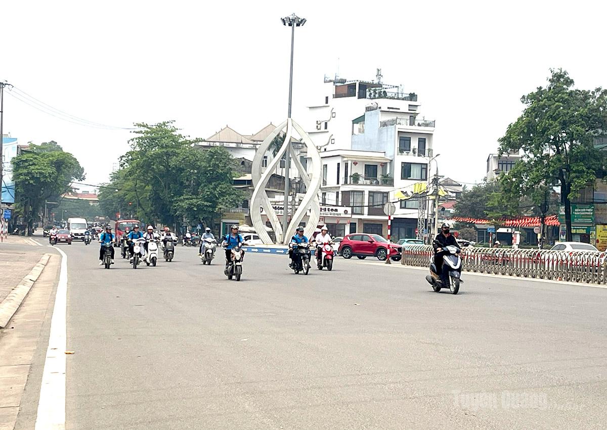 Nắng nóng xuất hiện tại khu vực trung tâm tỉnh Tuyên Quang.