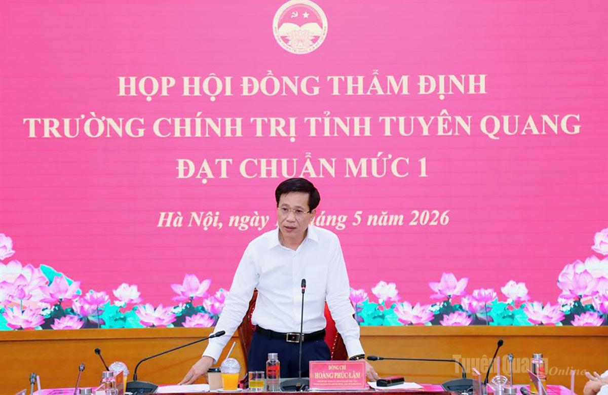 Schůze se zúčastnil a předsedal jí docent Dr. Hoang Phuc Lam, zástupce tajemníka stranického výboru, zástupce ředitele akademie a předseda hodnotící rady.