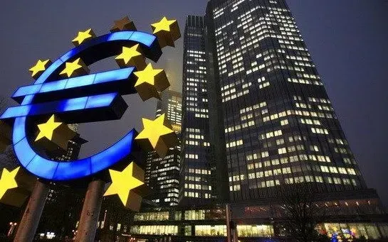Avrupa Merkez Bankası'nın tahminlerine göre Haziran ayında faiz artırımı yapılacak. Dự báo ECB tăng lãi suất vào tháng 6
