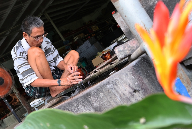 Xúc động xem ảnh 'Làng nghề thời đại số' - Ảnh 5.