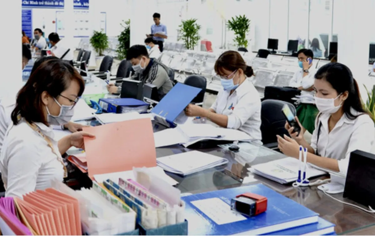 Cơ chế lương mới: Đúng người, đúng việc, đúng thu nhập  - Ảnh 2.