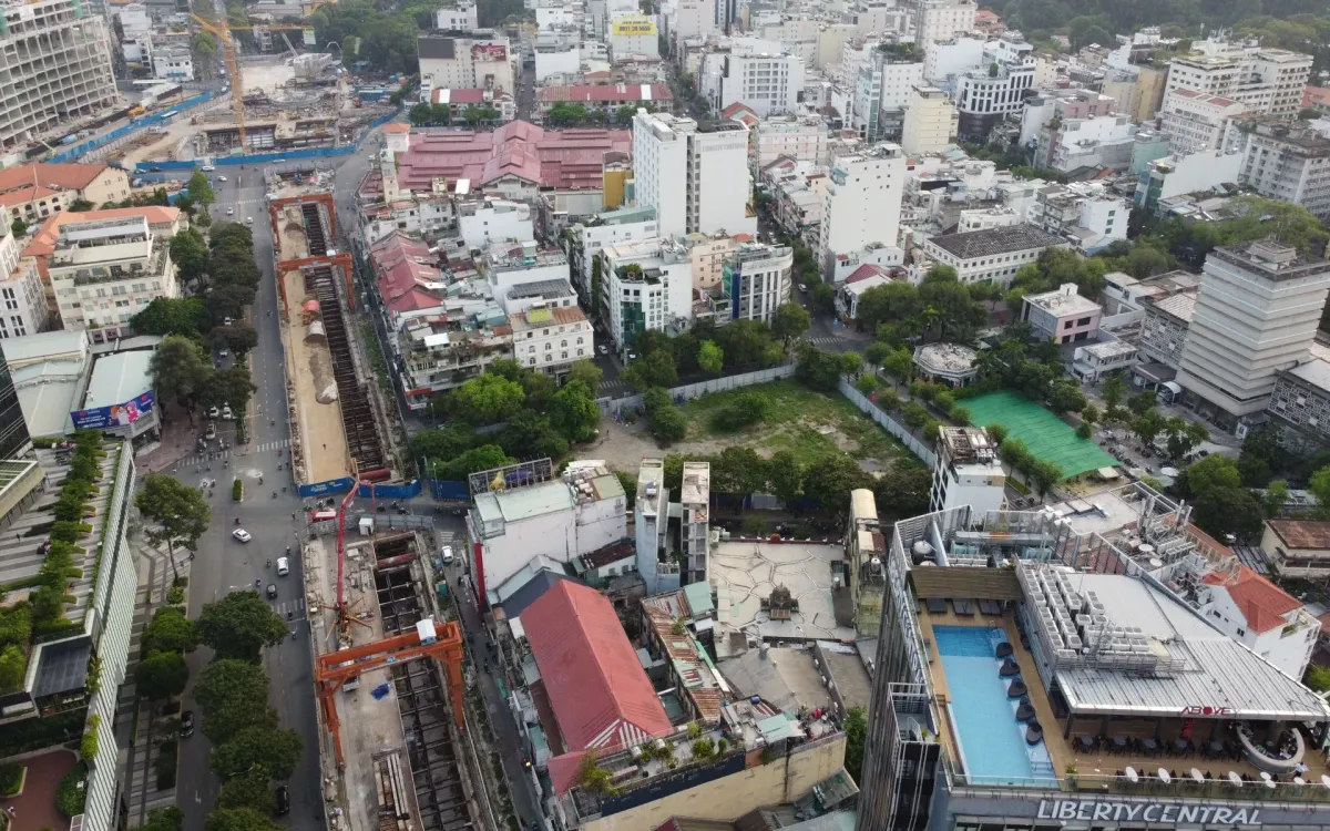 Hàng nghìn nhà đất công bỏ trống nhiều năm cho thấy TP Hồ Chí Minh cần chuyển từ cách giữ tài sản sang khai thác như nguồn lực phát triển.