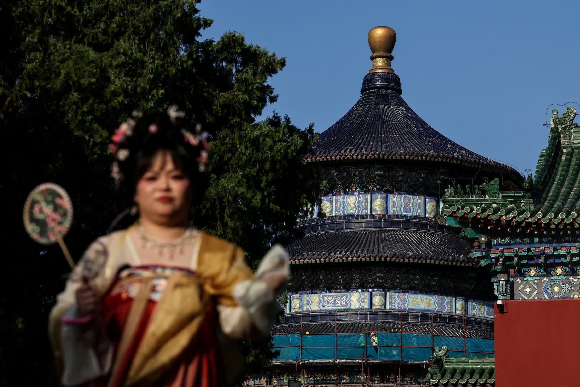 天壇公園で習国家主席とトランプ大統領が記念撮影を行った場所には、多くの観光客が押し寄せた。