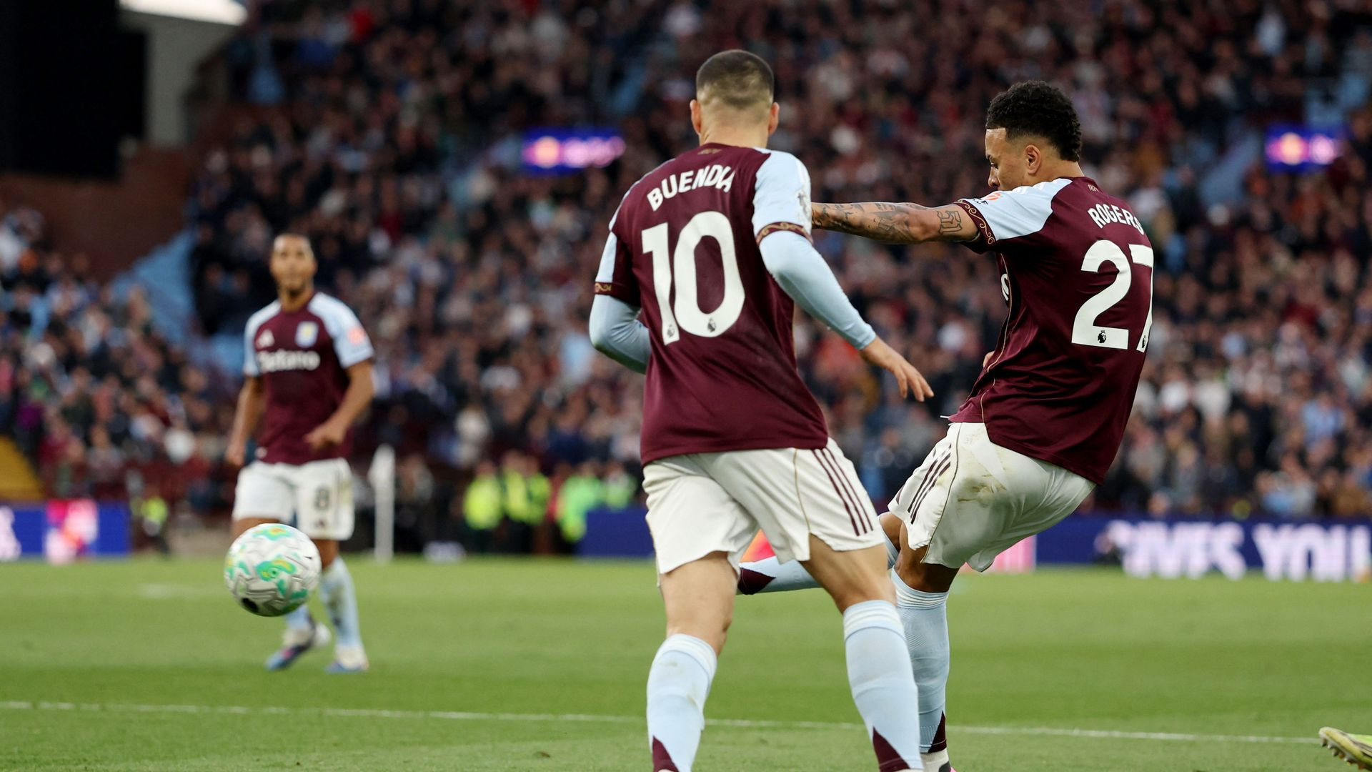 resources_premierleague_pulselive_com 2026 05 15T194539Z_1239096899_UP1EM5F1IW13P_RTRMADP_3_SOCCER ENGLAND AVL LIV.jpg