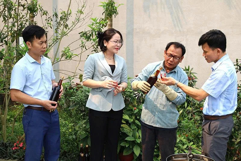 Tiếp sức nông dân làm giàu