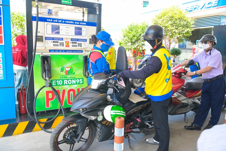 Kiên trì mục tiêu chuyển đổi xăng sinh học E10- Ảnh 1.