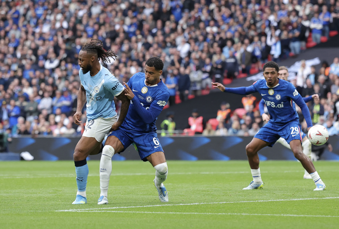 Semenyo lập siêu phẩm, Man City đăng quang FA Cup - Ảnh 4.