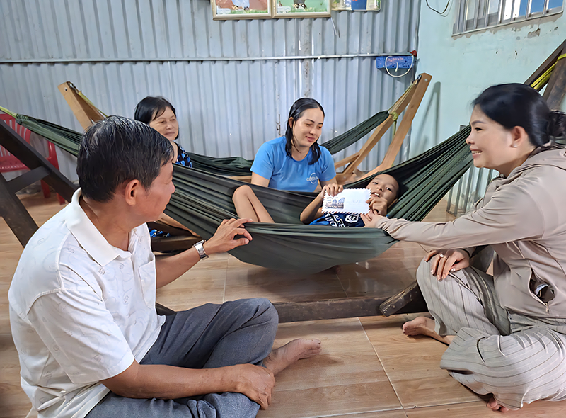 Hỗ trợ bệnh nhi có hoàn cảnh khó khăn điều trị bệnh