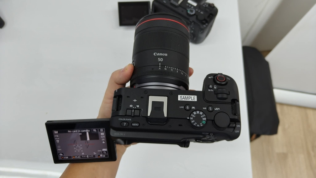 Canon EOS R6V về Việt Nam, giá 56,9 triệu đồng - Ảnh 1.
