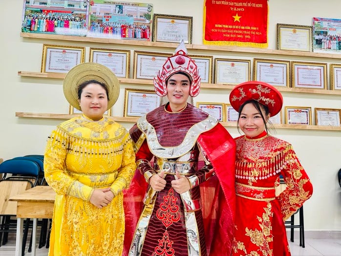 NSƯT Hạnh Thúy lan tỏa tình yêu sân khấu học đường - Ảnh 8.