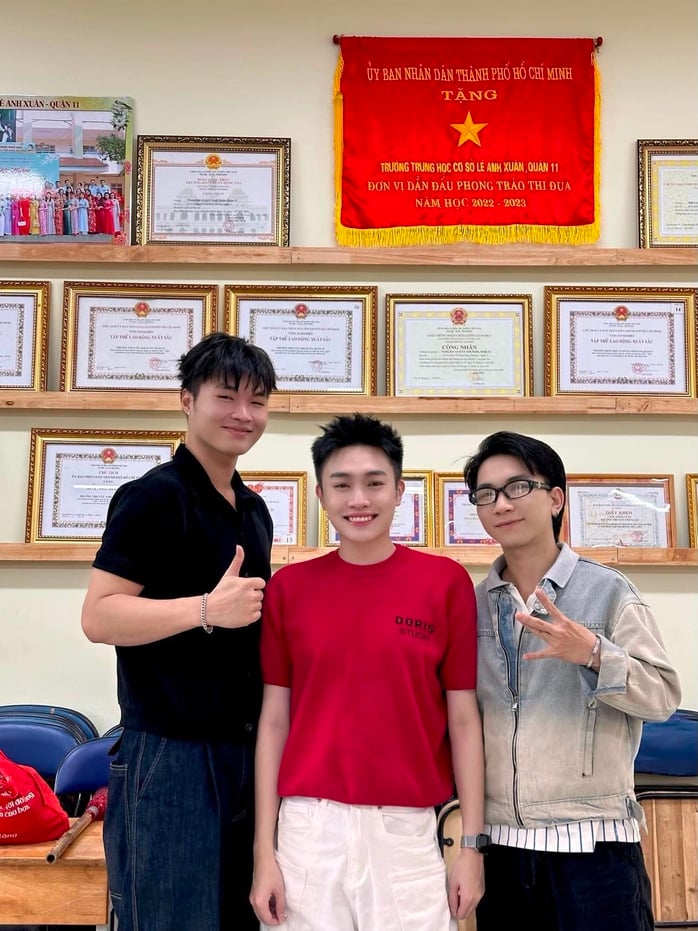 NSƯT Hạnh Thúy lan tỏa tình yêu sân khấu học đường - Ảnh 9.